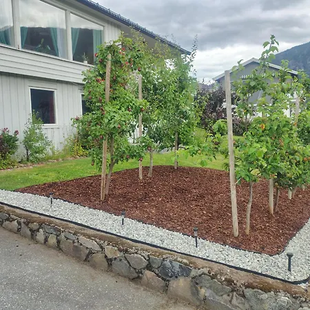 U Maxa , Cale Mieszkanie Na Wylacznosc Konukevi Sogndal